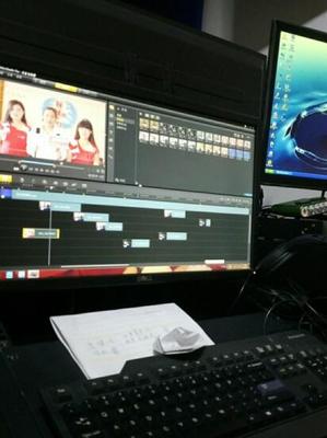 導(dǎo)播臺錄音制作師的低調(diào)_活動花絮_2017雙陽區(qū)誠信商家與個人&ldquo;新年團拜&rdquo;視頻圖片展_雙陽之窗